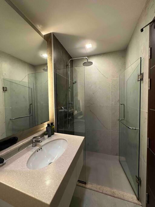 Apartment The Astra Deluxe Chiang Mai