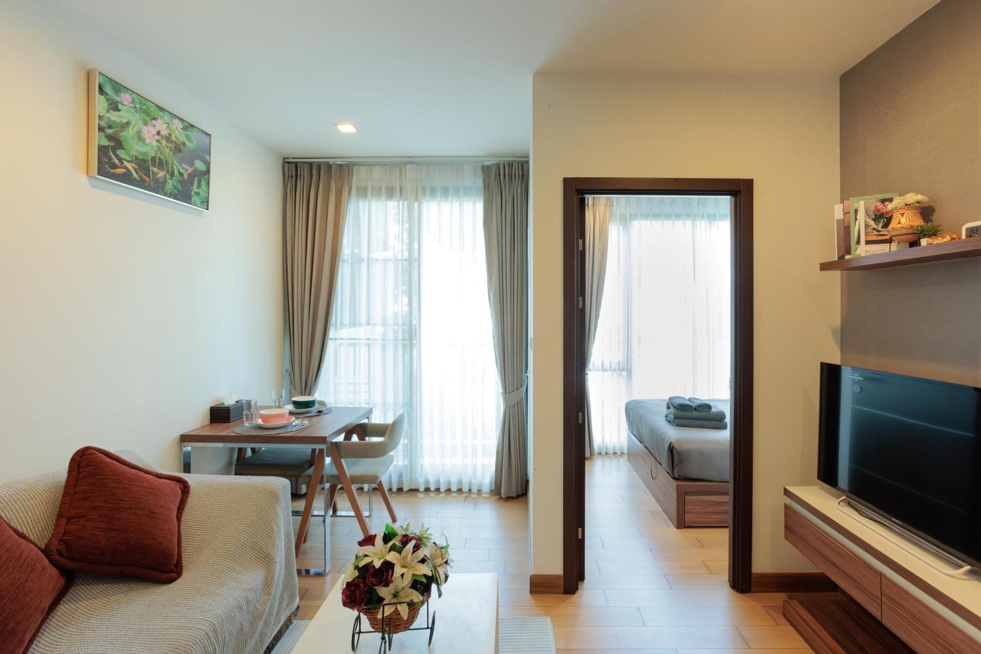 The Astra Deluxe Apartment Chiang Mai